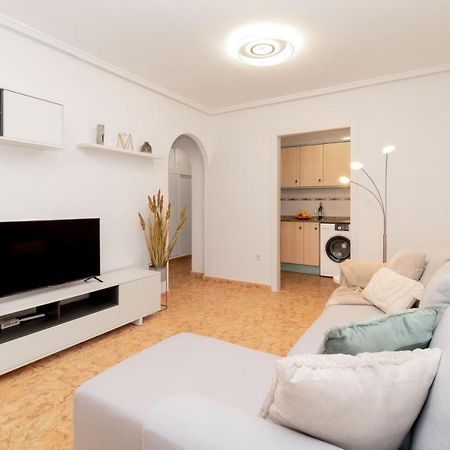 Piso En El Centro Apartment Торевиеха Екстериор снимка